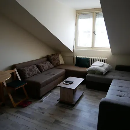 Santino's South Studio - Suitable For Travels *